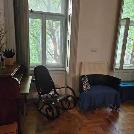 Ligeti Ruin Vandrerhjem Budapest