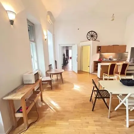 Ligeti Ruin Hostel