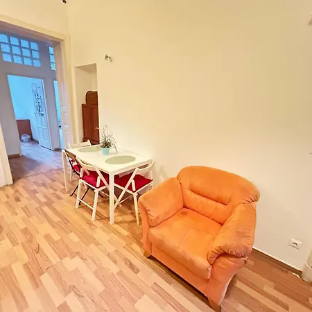 Hostel Ligeti Ruin Budapest