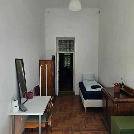 Ligeti Ruin * Budapest