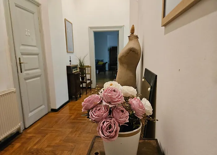 Vintage Heaven Oasis Хостел