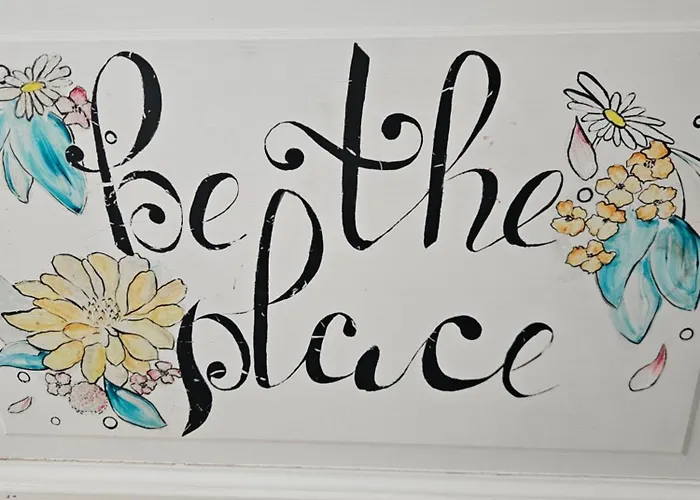 Vintage Heaven Oasis Хостел