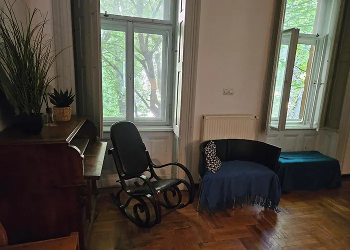 Vintage Heaven Oasis Хостел Будапешт