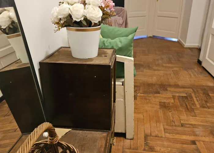 Хостел Vintage Heaven Oasis *