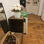 Hostel Vintage Heaven Oasis *