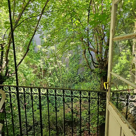 Vintage Heaven Oasis